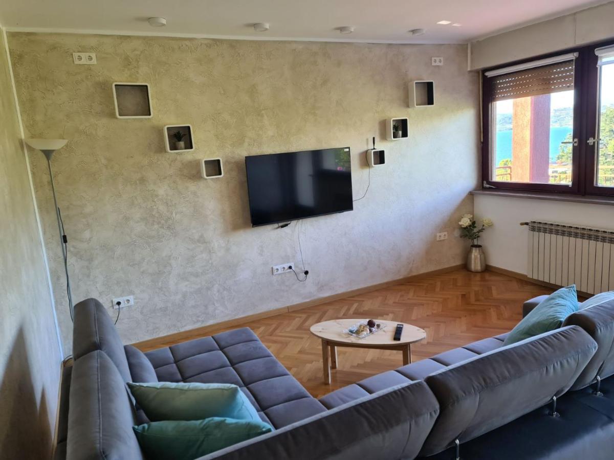Amore Koper Apartment Bagian luar foto