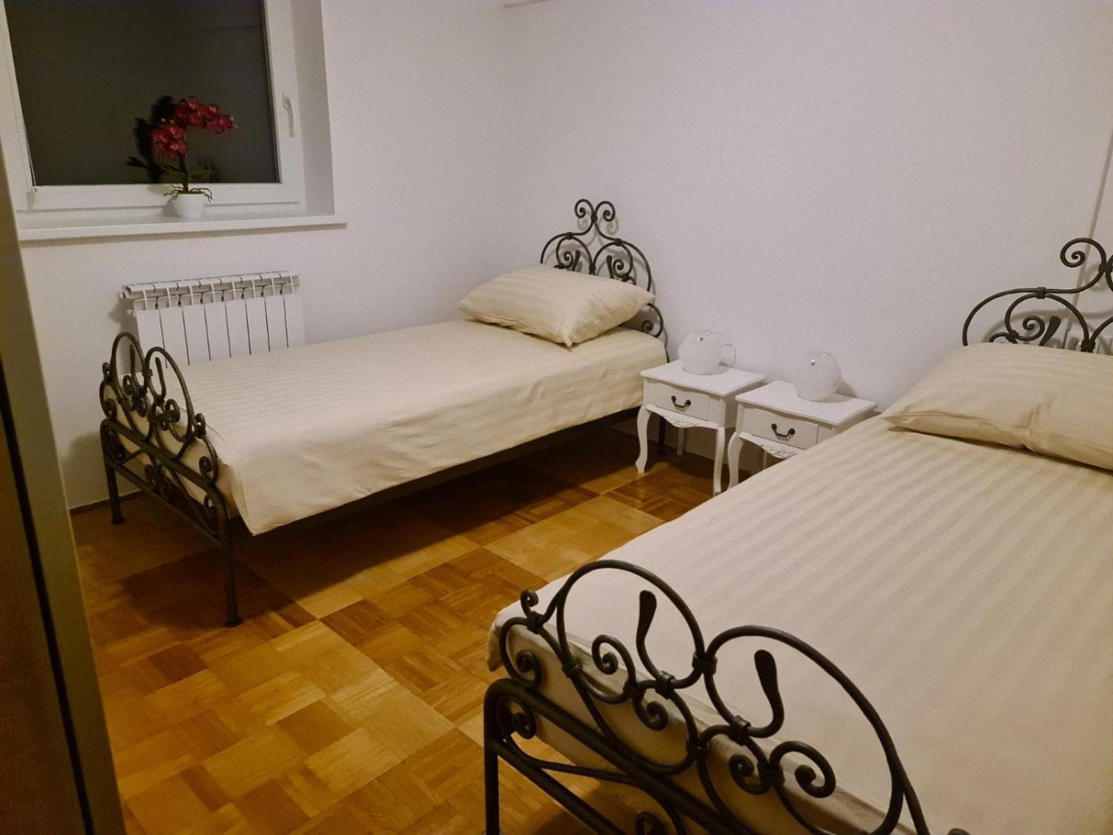 Amore Koper Apartment Bagian luar foto