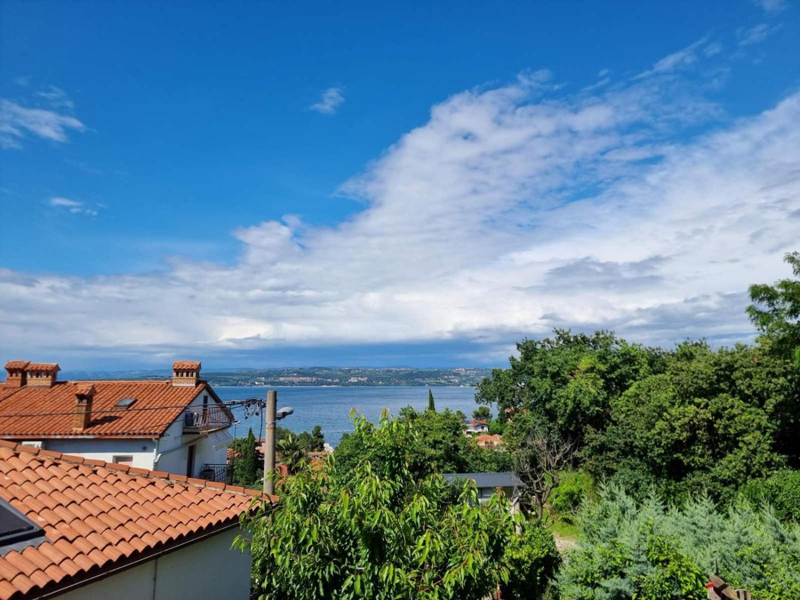 Amore Koper Apartment Bagian luar foto